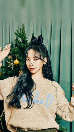 hv28-ppl-aespa-twitter-update-karina-merry-mas-official-girl-woman-asian-music-kpop-christmas