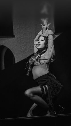 Ppl Twice Sana BW Girl Woman Asian Sexy Beauty Kpop Music