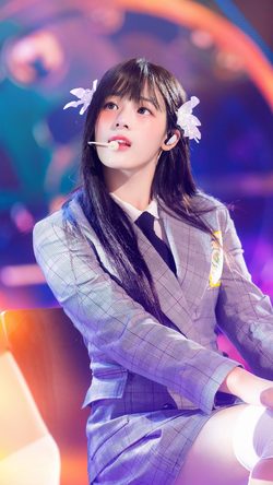 Ppl Newjeans Minji Asap AT Inkigayo Documents Kpop Stage Idol Performance Purple Schooluniform Girl Asian Music